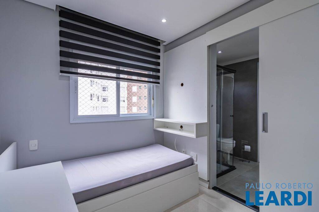 Apartamento à venda com 3 quartos, 138m² - Foto 25