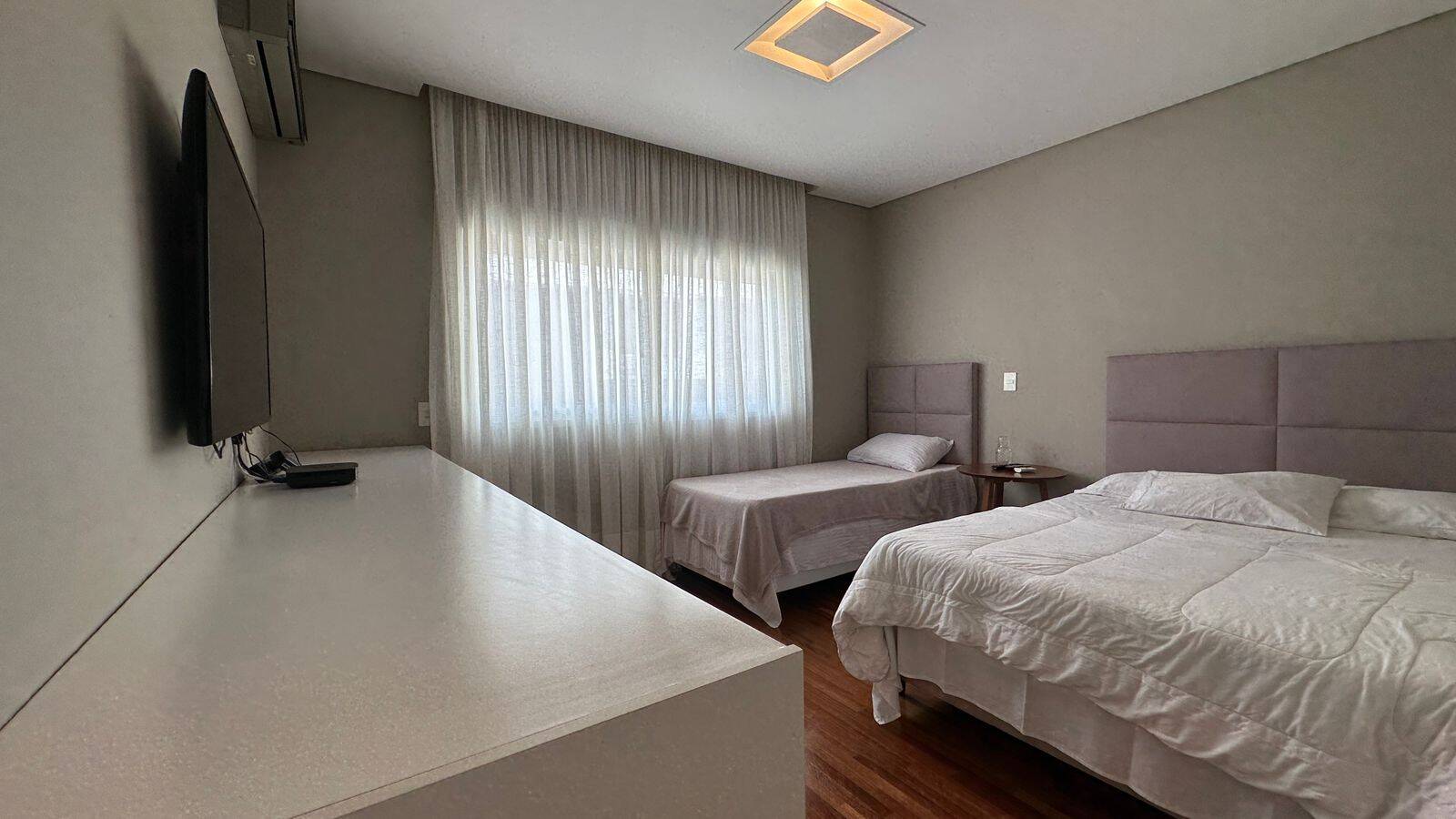 Casa à venda com 4 quartos, 450m² - Foto 22